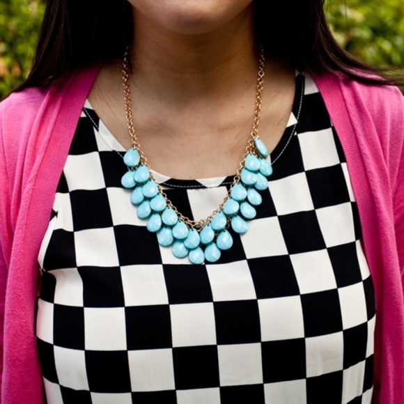 Teal teardrops necklace - Picture 2 of 3